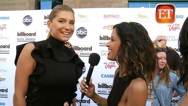 ETonline: Celebs at the Billboard Music Awards