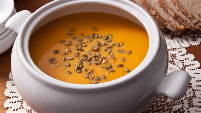 How to Make Easy Roasted Butternut Squash Soup