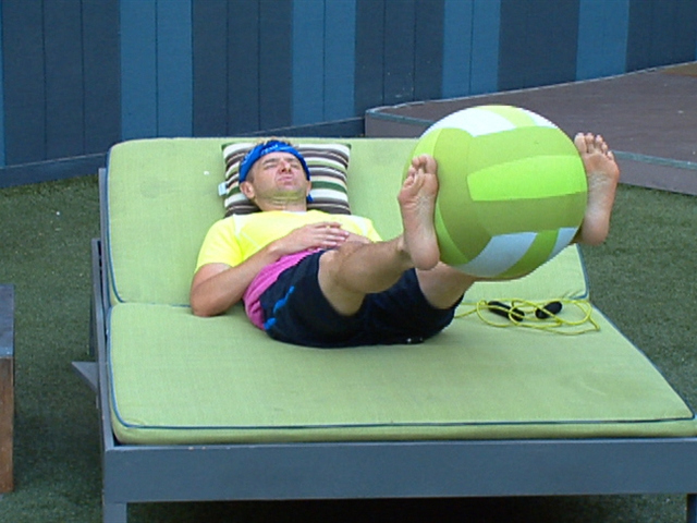 Big Brother - Feed Clip: Boogie Works Out