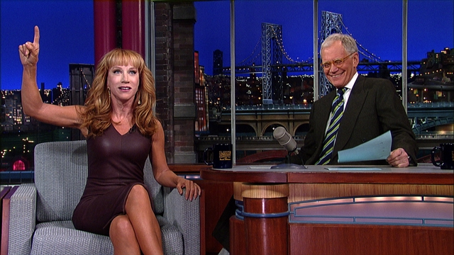 Late Show: David Letterman - Kathy Griffin Unzips For Anderson Cooper