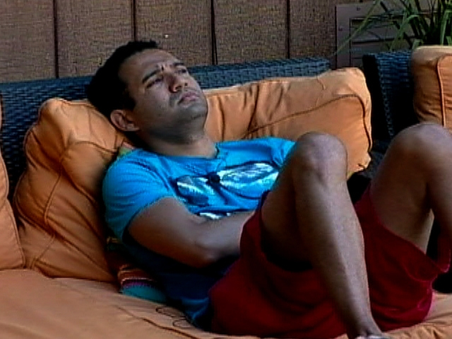Big Brother Feed Highlight - Kevin Counts His Chances