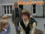 MacGyver - The Wall