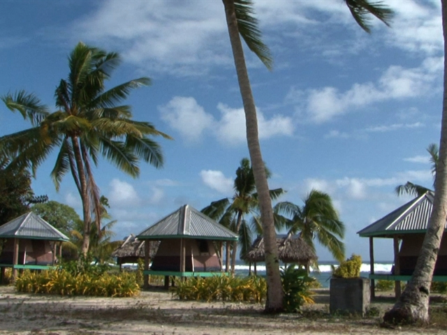 Survivor: One World - Alicia & Kat Reconcile