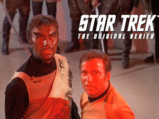 Star Trek - Pawn Against Pawn