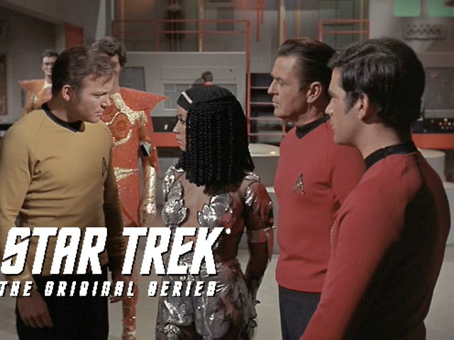 Star Trek - Kirk Distracted