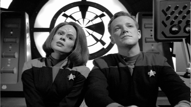 Watch Star Trek Voyager Season 5 Episode 9 Thirty Days Full Show On Cbs All Access