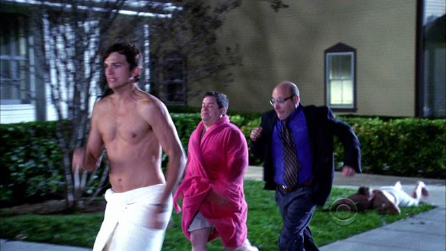 Two and a half men - Run, Steven Staven! Run!