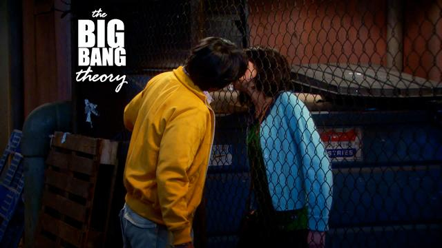The Big Bang Theory - Raj and Lucy Kiss