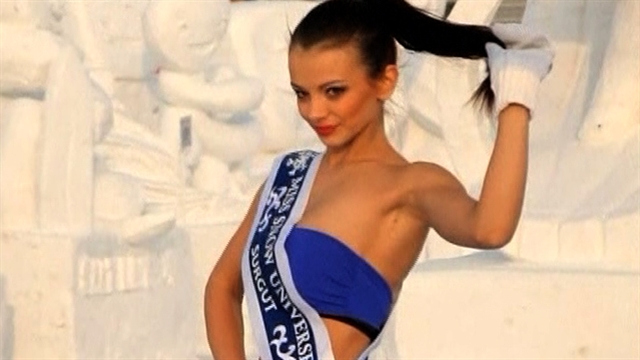 World: Pageant holds swimsuit competition in snow