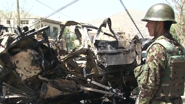 CBS This Morning: Suicide car bomber attacks NATO convoy in Afghanistan