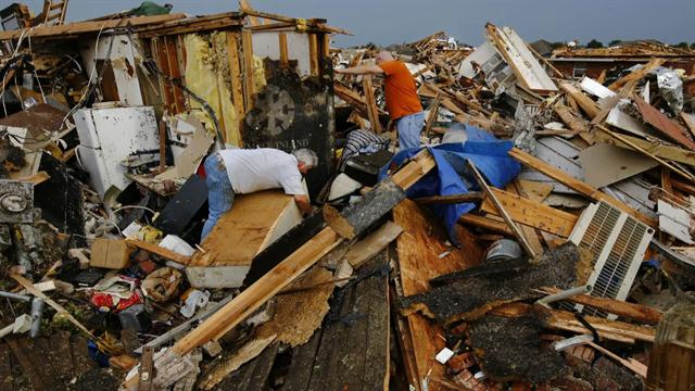 CBS Evening News: Inspiring stories emerge from destruction in Oklahoma