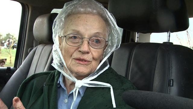 CBS Evening News Extras: 94-year-old opened storm shelter to neighbors as tornado approached