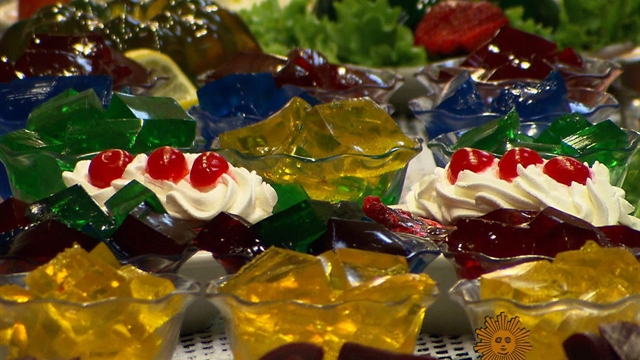 Molding Jell-O into art