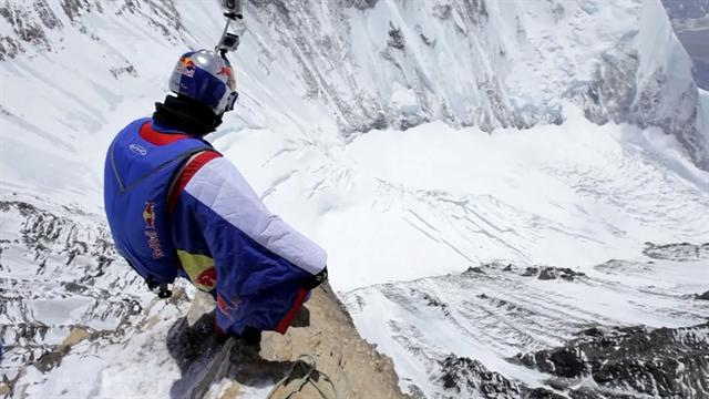 Daredevil makes world's highest base jump from Mount Everest