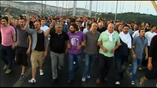 CBS Evening News: Massive protests across Turkey; over 900 arrested