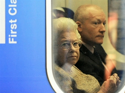 Queen Elizabeth on Public Train?