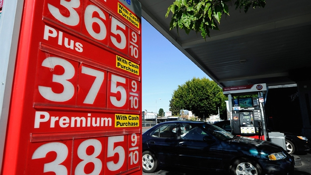 GOP targets Obama over rise in gas prices