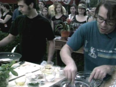 &rsquo;Two Dudes&sbquo; One Pan&rsquo;
