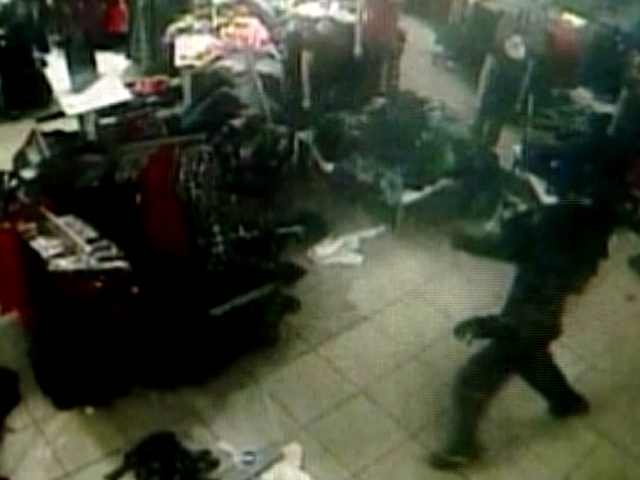Mall Brawl Breaks Out