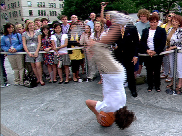 Teen 'One-up's LeBron Shot