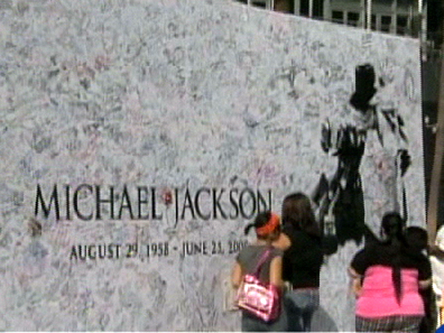 Fans Ready for Jackson Memorial
