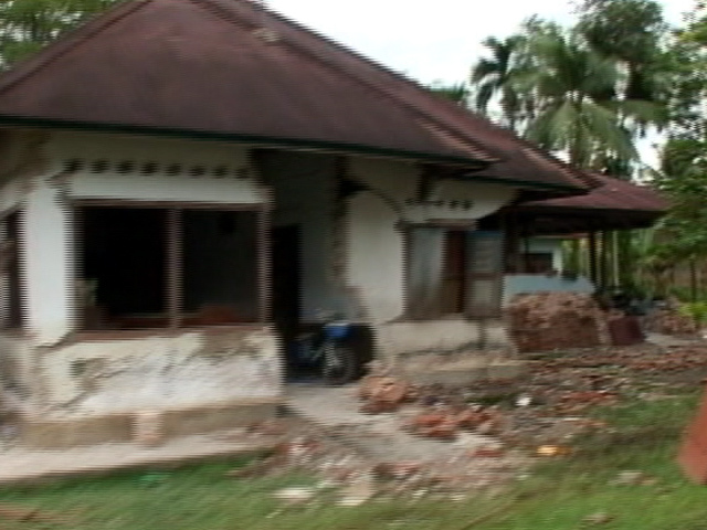 Indonesia Recovers After Quake