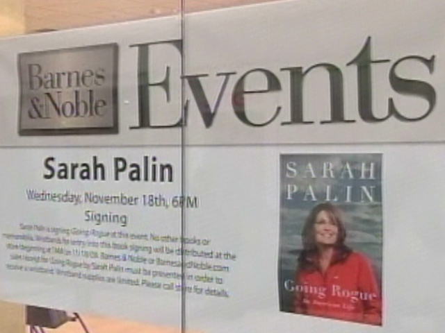 Long Lines In Grand Rapids For Palin Book Signing