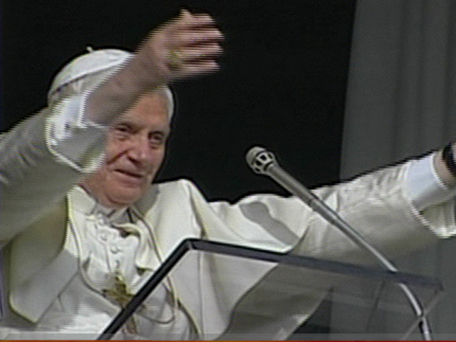 Pope Benedict's 10 P.M. Midnight Mass