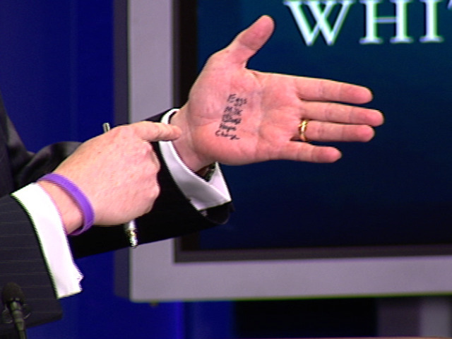 Gibbs Lends Palin A Hand