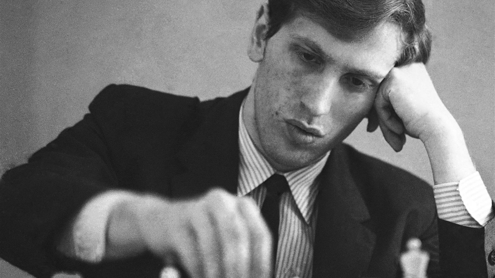 Chess champ Bobby Fischer dies at 64