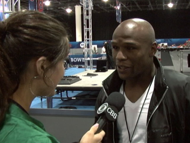Floyd Mayweather Stops by Radio Row
