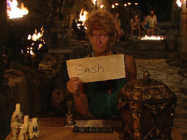 S2114_TRIBAL_COUNCIL_VOTING_640x480.jpg