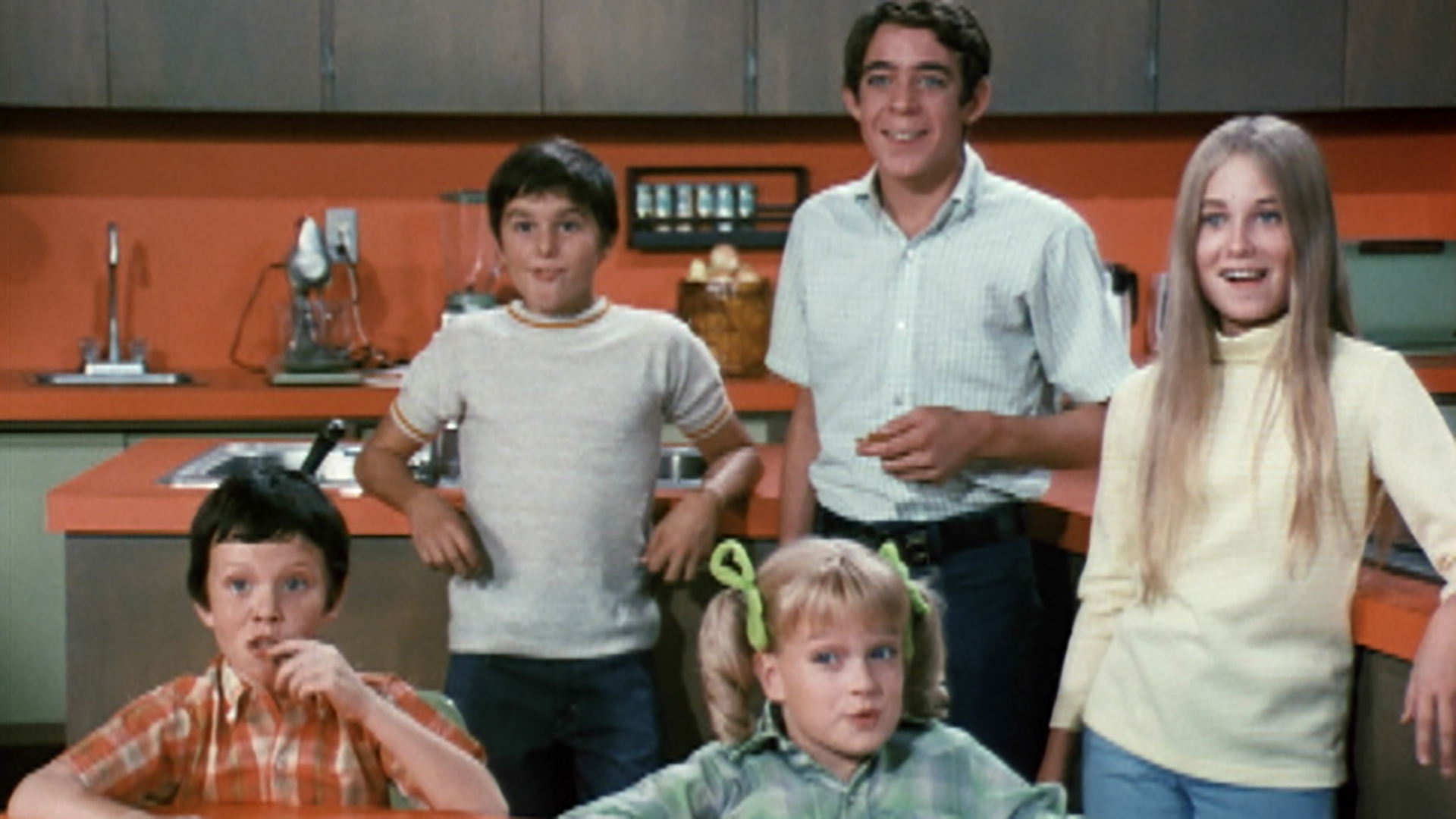 Watch The Brady Bunch Season 2 Episode 9 Not So Ugly Duckling Full Show On Paramount Plus