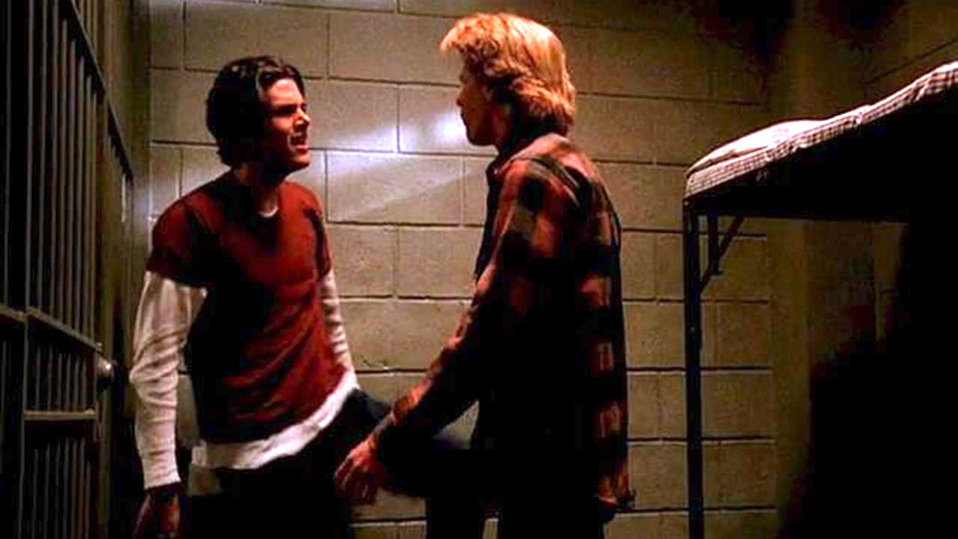Watch Twin Peaks Season 1 Episode 2 Traces To Nowhere