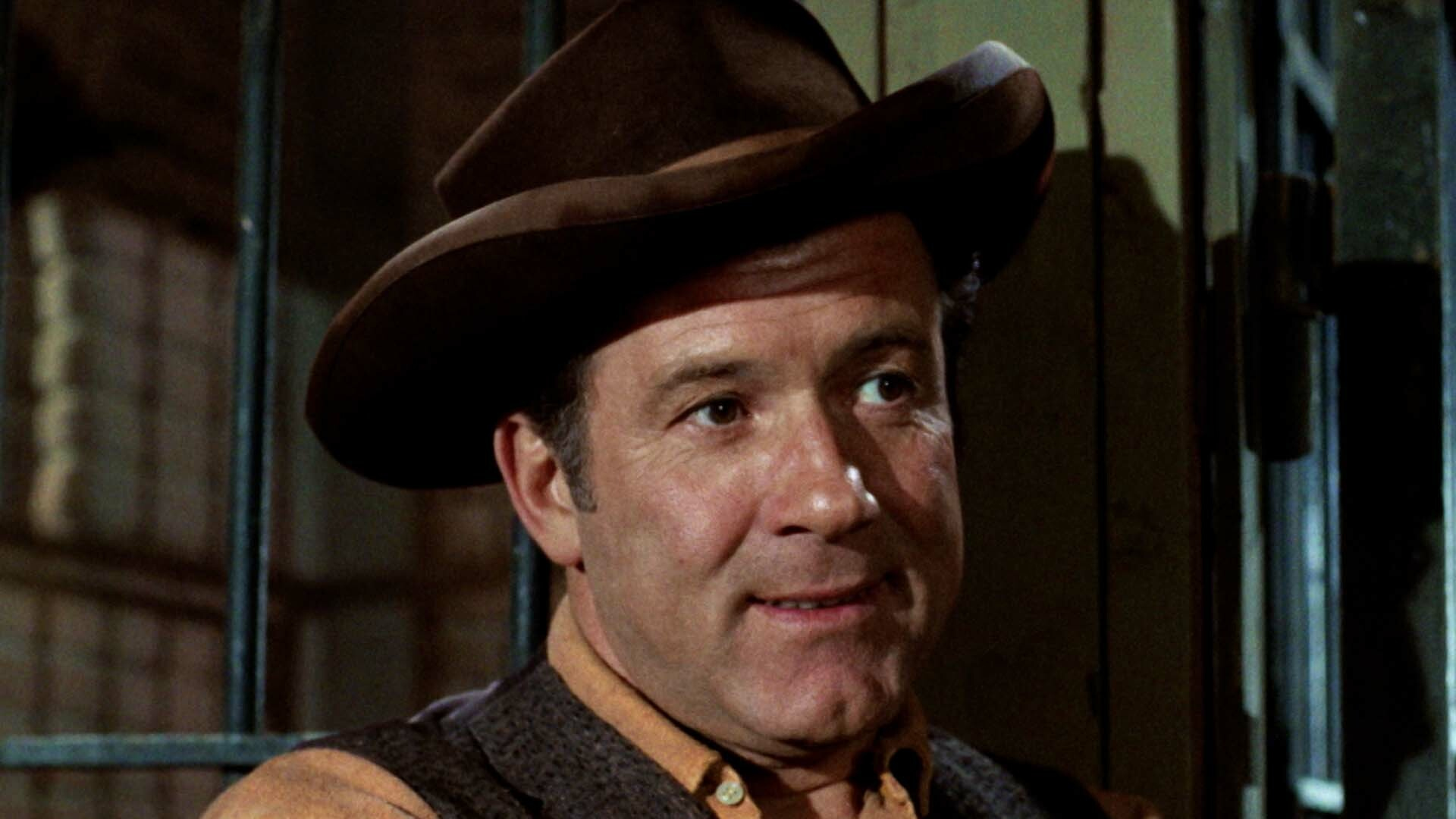 Watch Gunsmoke Season 15 Episode 26 Gunsmoke The Cage Full show on