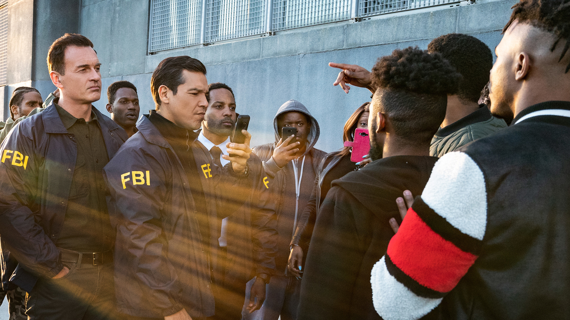 Watch Fbi Most Wanted Season 1 Episode 4 Caesar Full Show On Cbs All Access