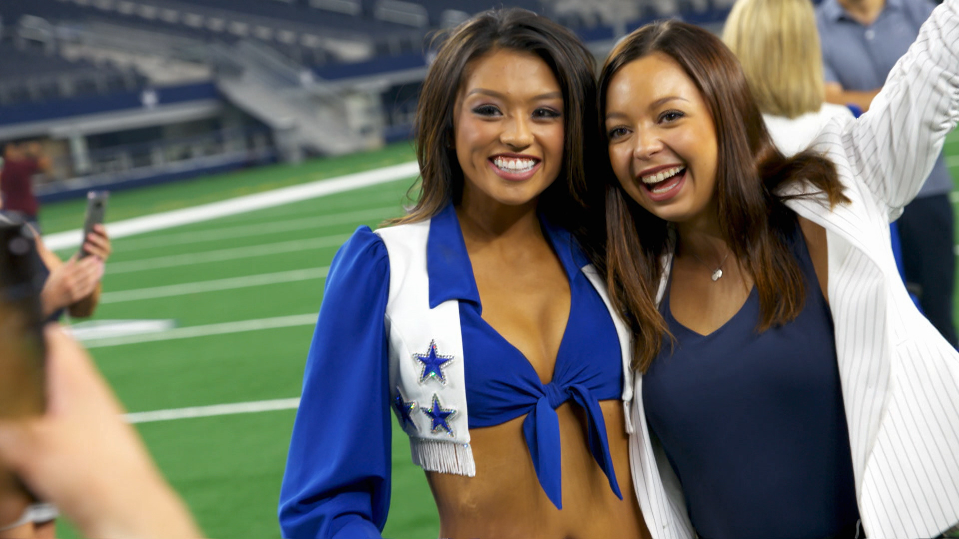 Watch Dallas Cowboys Cheerleaders: Making The Team Season 13 Episode 13:  Game Day - Full show on Paramount Plus