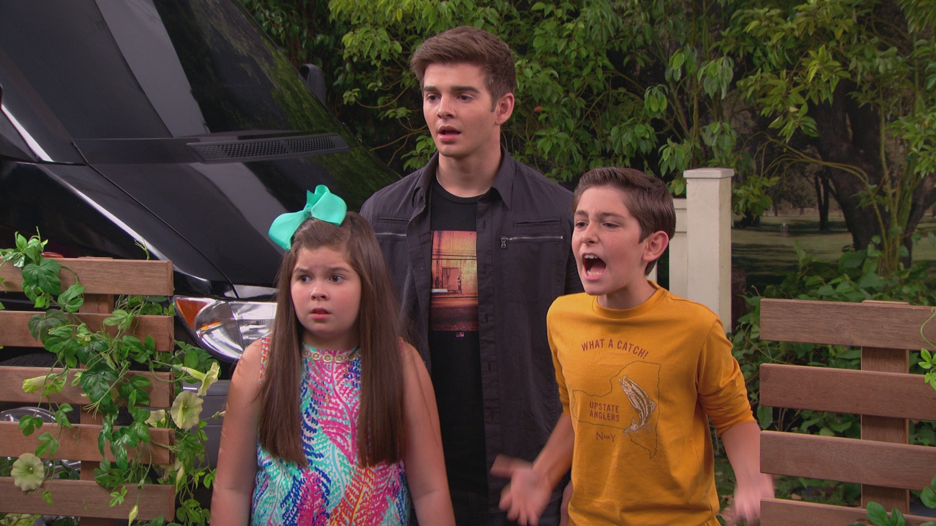 The Thundermans - The Thundermans updated their cover photo.