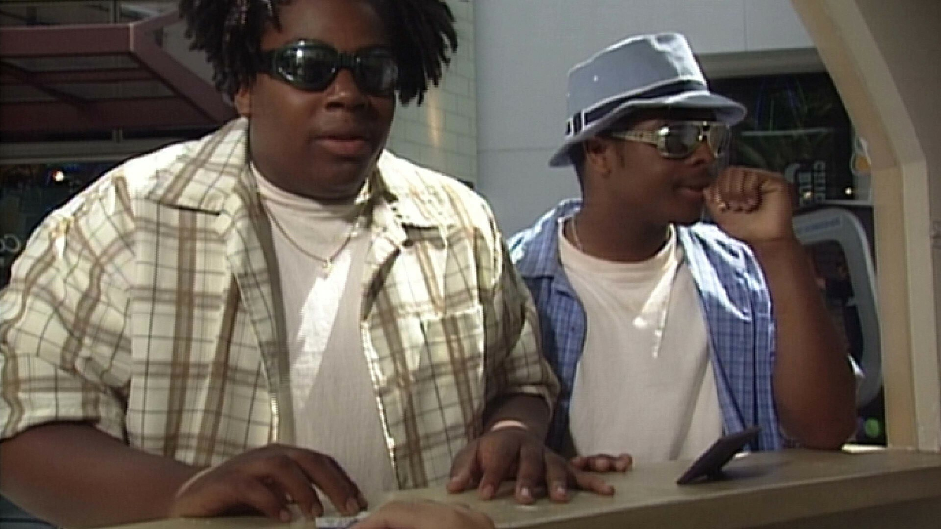 Aw, Here it Goes to Hollywood, Part II. kenan and kel paramount plus. 
