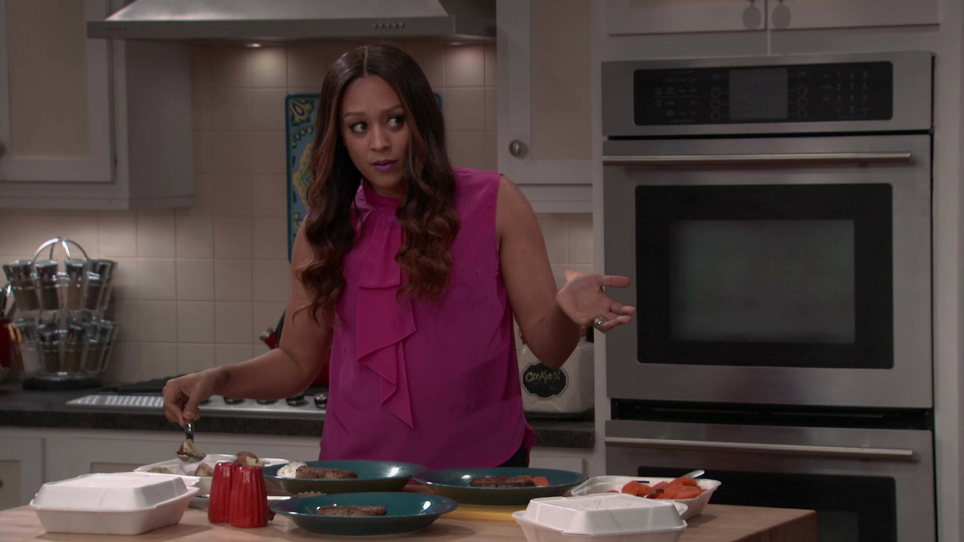Watch Instant Mom Season 3 Episode 14: Walk Like A Boy - Paramount+ ...