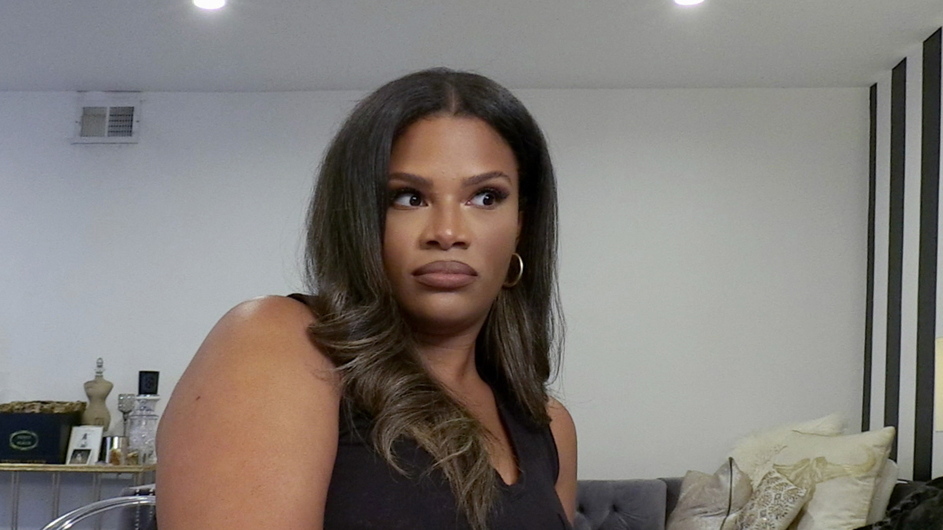 Assistir Catfish Temporada 8 Episódio 16 Catfish Stephanie & Danny Série completa no