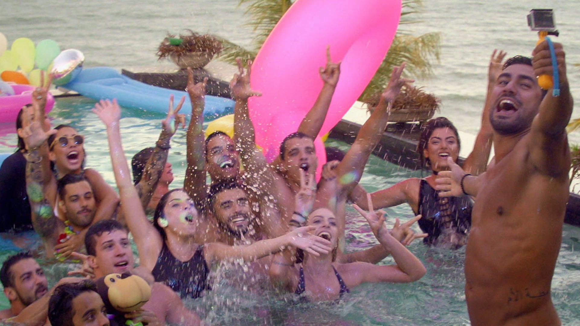 Watch Ex on the Beach Season 1 Episode 7: Party Foul - Paramount+ Canada
