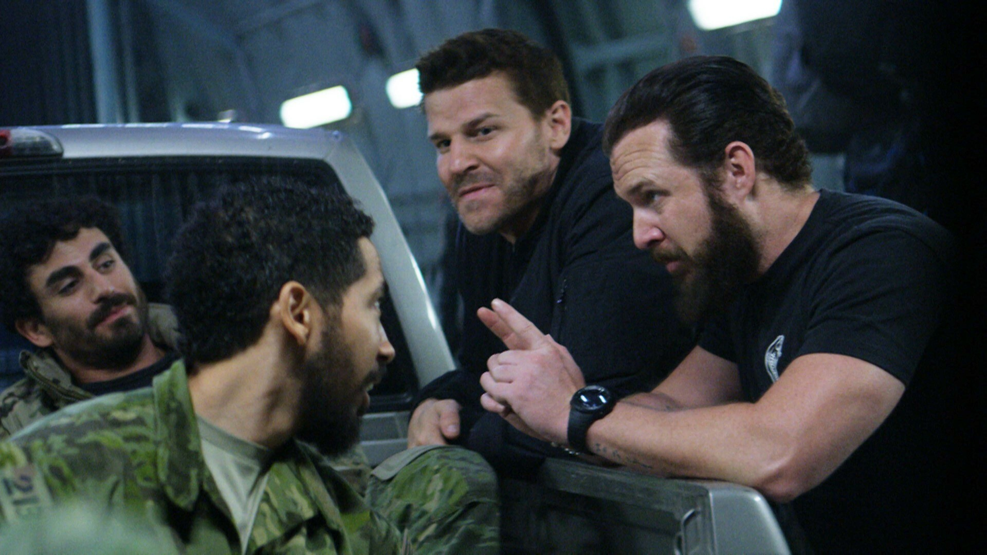 Regarder SEAL Team : SEAL Team - La loi de la jungle - Série en