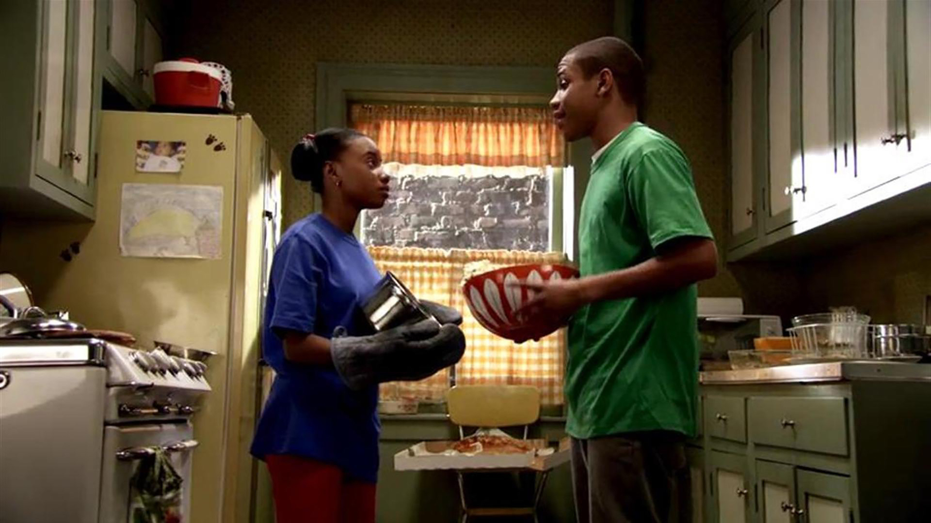 Alle Hassen Chris Staffel 4 Folge 10 Alle Hassen Chris: Alle Hassen Chris - Chris hasst James schauen