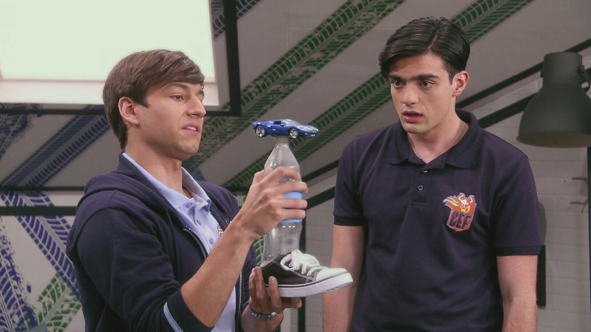Mira Vikki RPM, temporada 1, episodio 7: El trofeo de Iker en ...