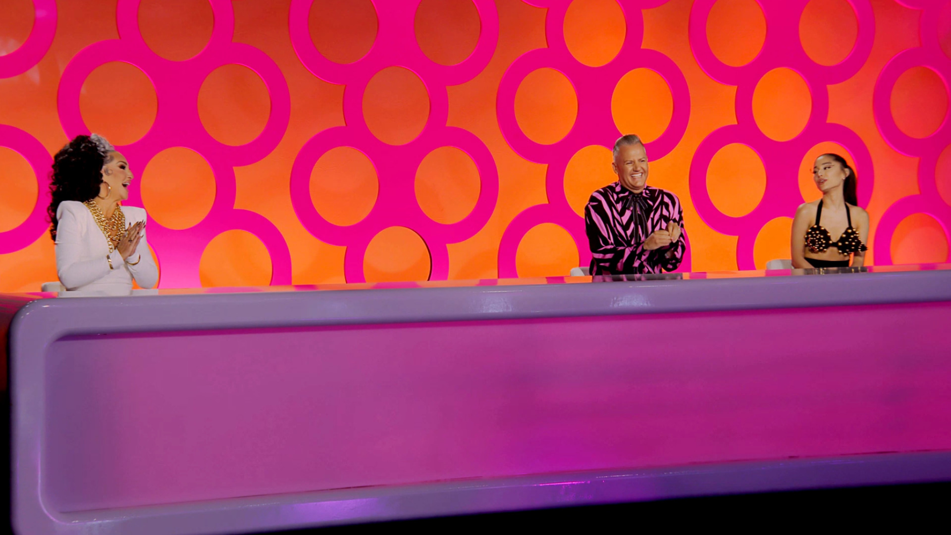 Rupaul's drag race untucked season 10 episode 2 new arrivals