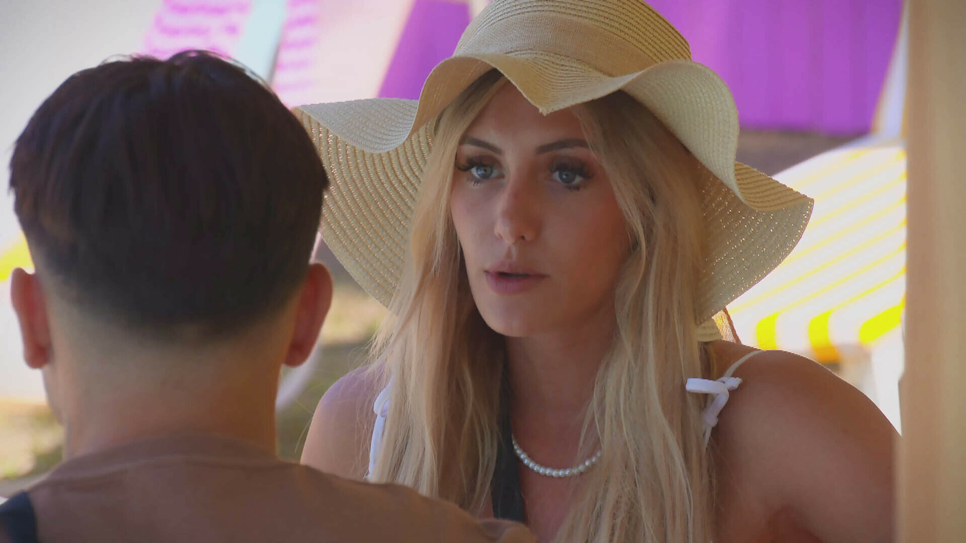 Regarder l’épisode 2, saison 2 de Frenchie Shore Frenchie Shore Embrouilles, drague et