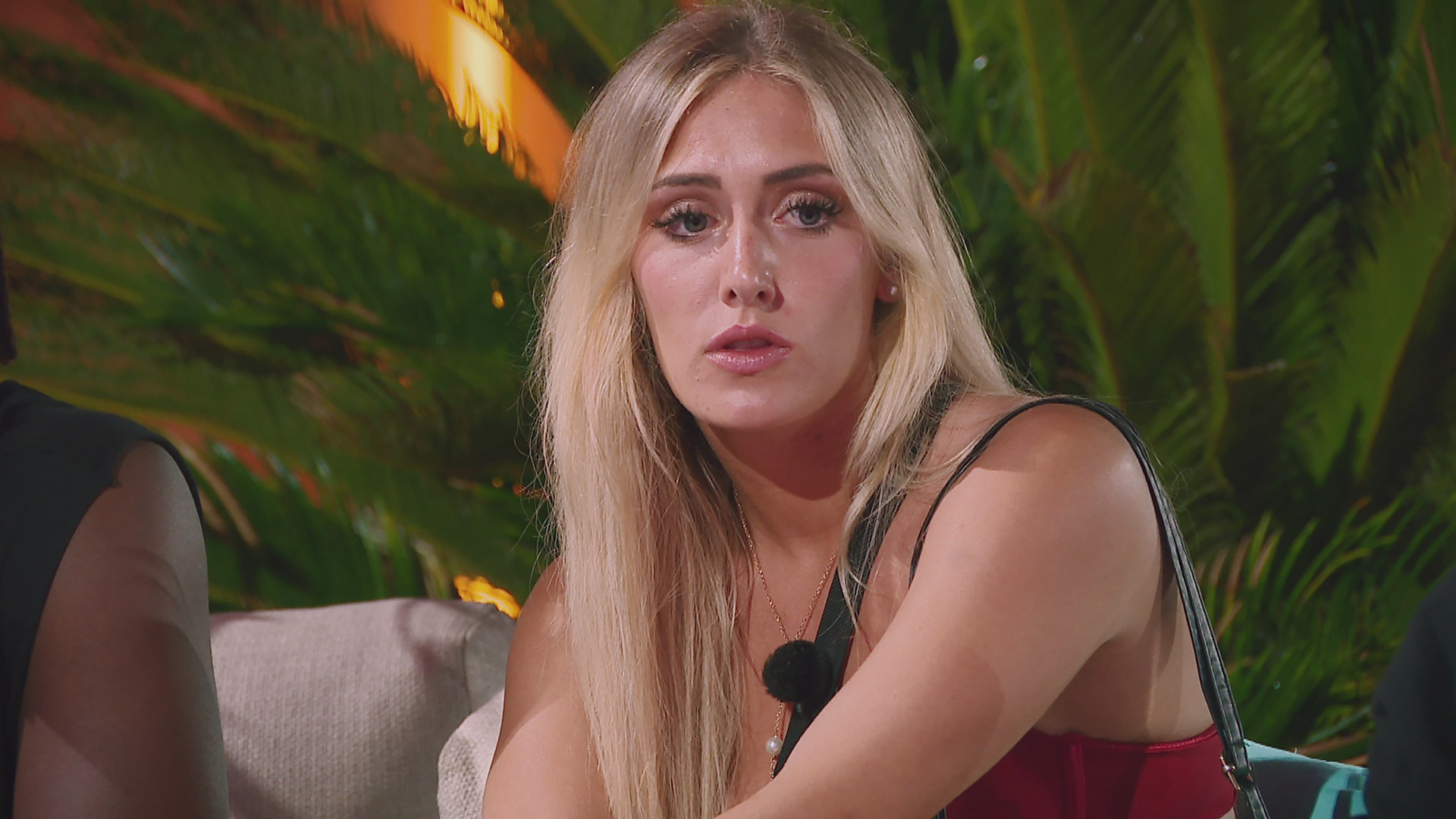 Regarder Frenchie Shore Frenchie Shore La villa est sur le point d