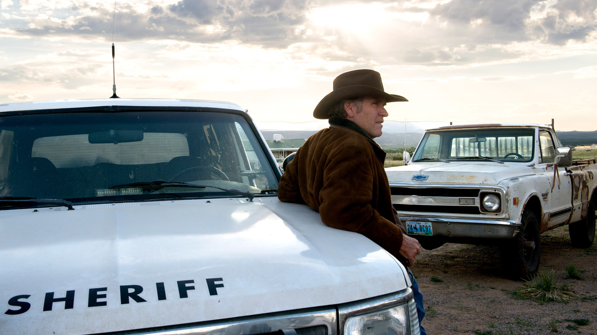 Watch Longmire Season 4 Episode 7: Highway Robbery - Paramount+ Canada