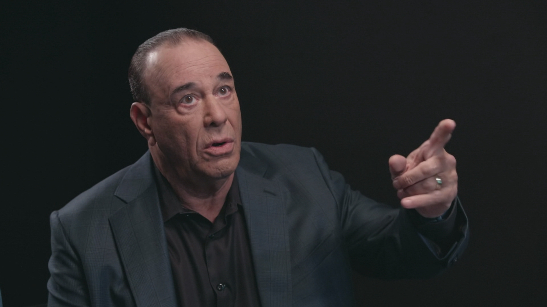 Watch Bar Rescue Season 9 Episode 30: Honey, I Bought a Bar! - Paramount+